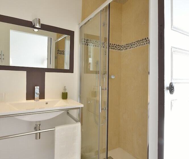 غرفة قياسية سرير مزدوج, B&b Villa Du Roc Fleuri