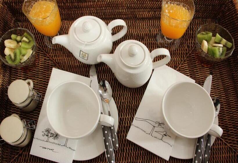 اتاق لوکس با بالکن, La Villa Côté Cour