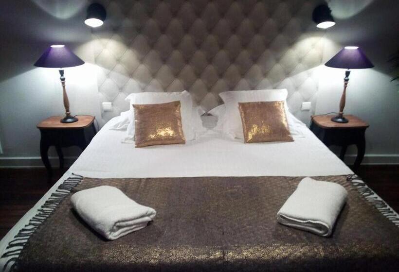 اتاق لوکس با بالکن, La Villa Côté Cour