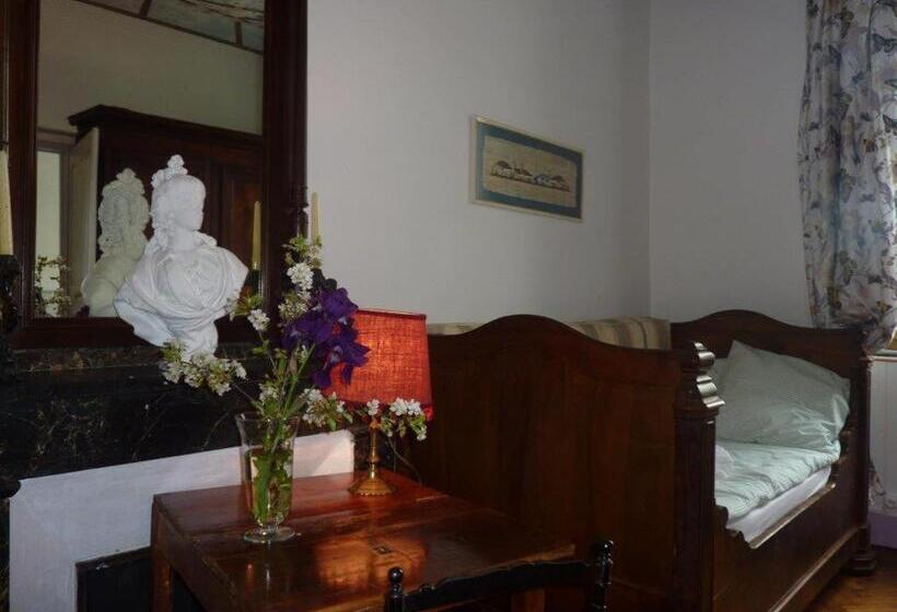 Номер Стандарт Трехместный, L'enclos Des Jacobins