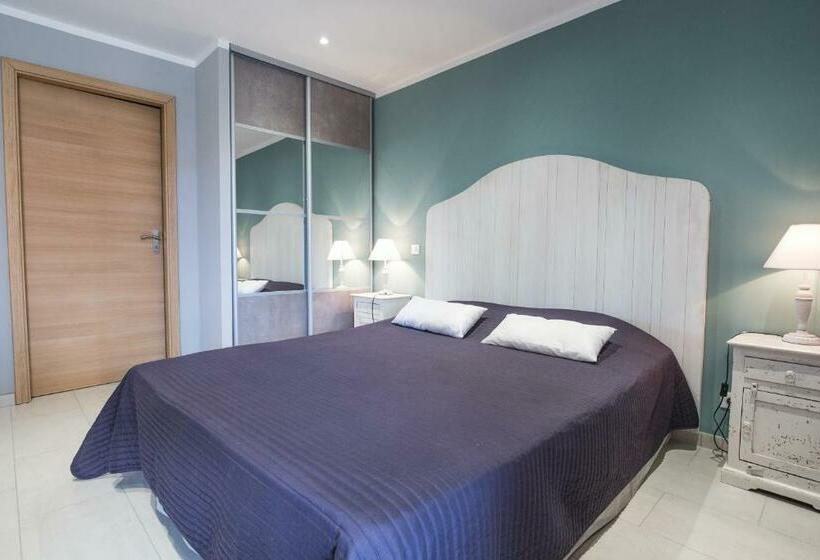 اتاق استاندارد, U Fornu