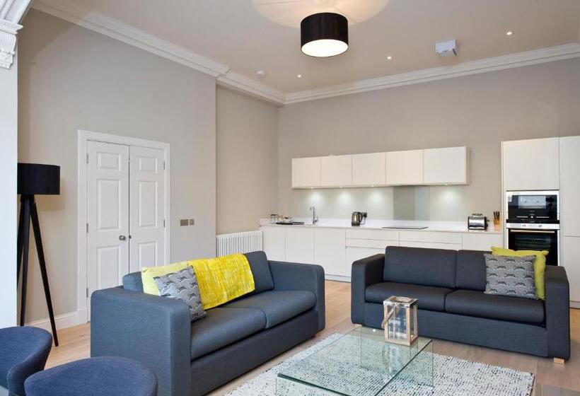Apartamento Superior 2 Dormitórios, Destiny Scotland   Hill Street Apartments