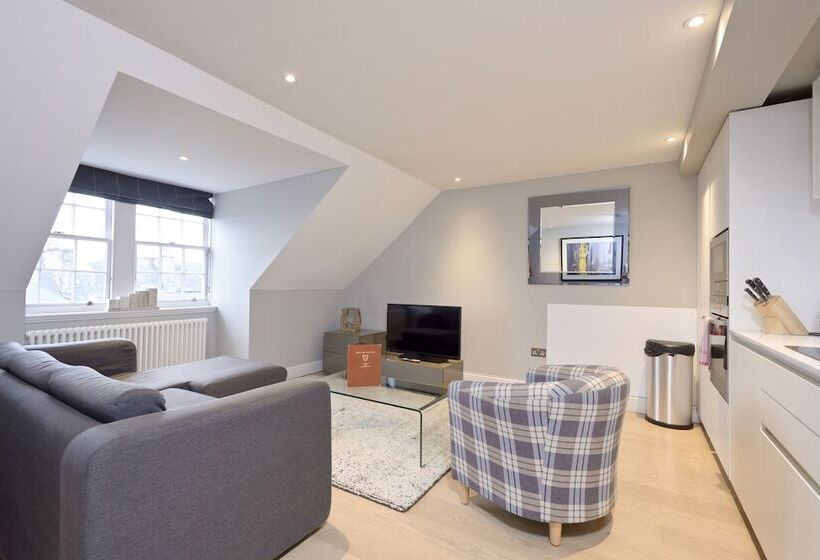 Apartamento 2 Dormitórios, Destiny Scotland   Hill Street Apartments
