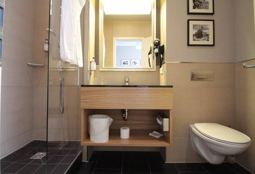 اتاق استاندارد, Am Molkenmarkt