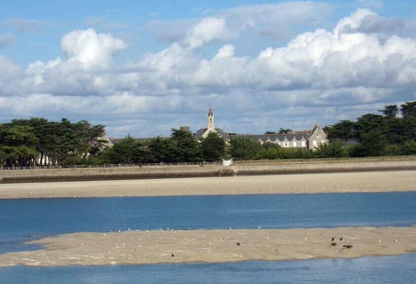 غرفة قياسية, Au Fin Gourmet