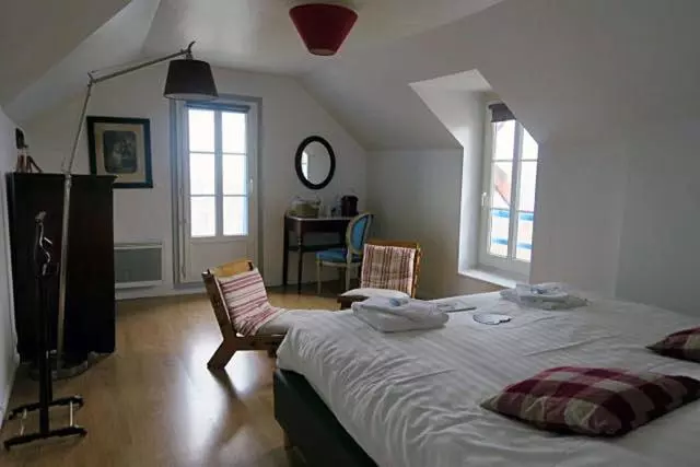 Standard-huone Merinäkymä Parveke, Auberge Du Vieux Puits