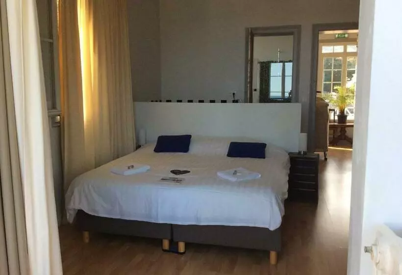 Standard-huone Merinäkymä, Auberge Du Vieux Puits