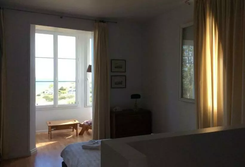 Standard-huone Merinäkymä, Auberge Du Vieux Puits
