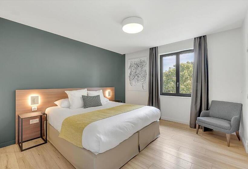 جناح, Domaine De Montjoie   Toulouse   Bw Premier Collection