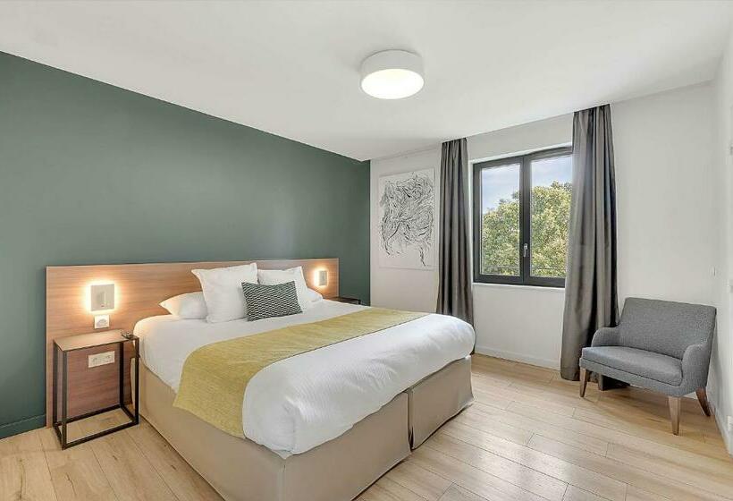 جناح, Domaine De Montjoie   Toulouse   Bw Premier Collection