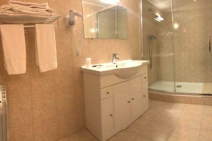 ファミリールーム, La Vigneraie