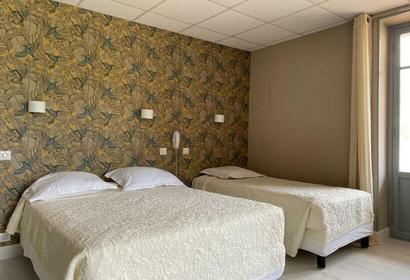 バルコニー付きスタンダードトリプルルーム, La Vigneraie