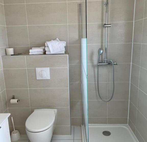 バルコニー付きスタンダードトリプルルーム, La Vigneraie