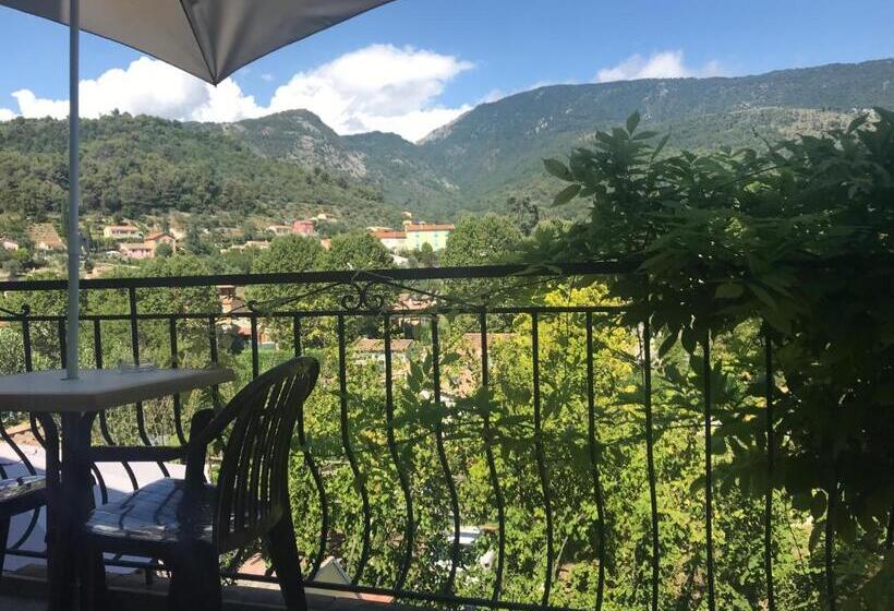 バルコニー付きスタンダードルーム, La Vigneraie