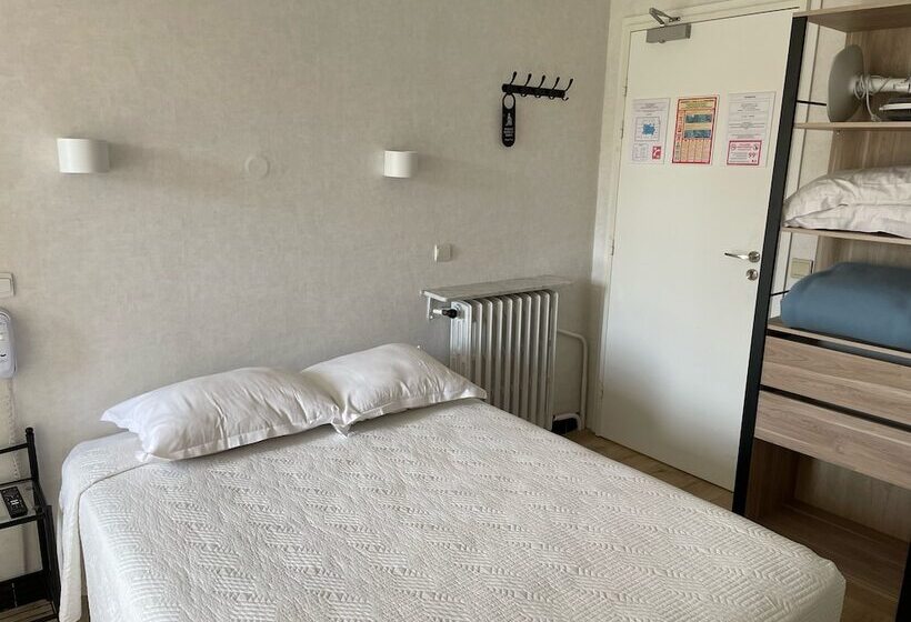 חדר משפחתי, La Vigneraie