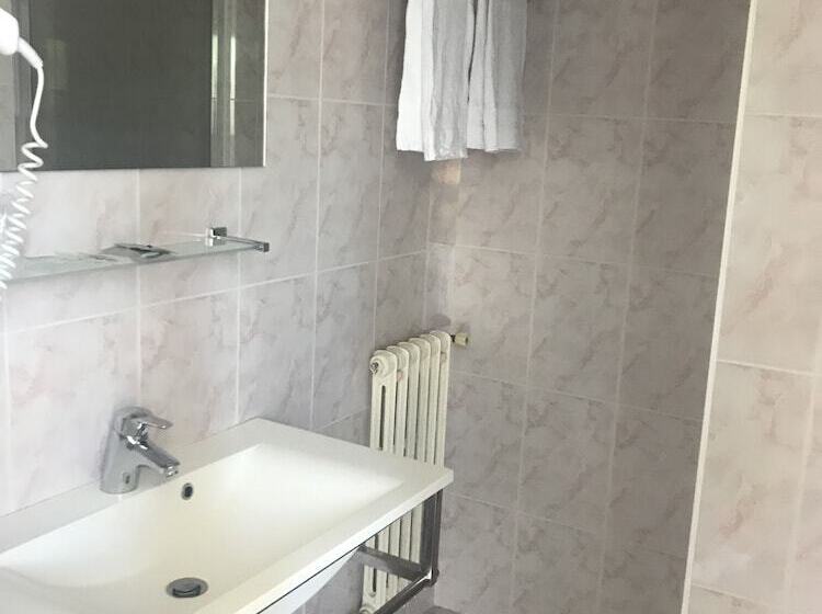 バルコニー付きスタンダードルーム, La Vigneraie