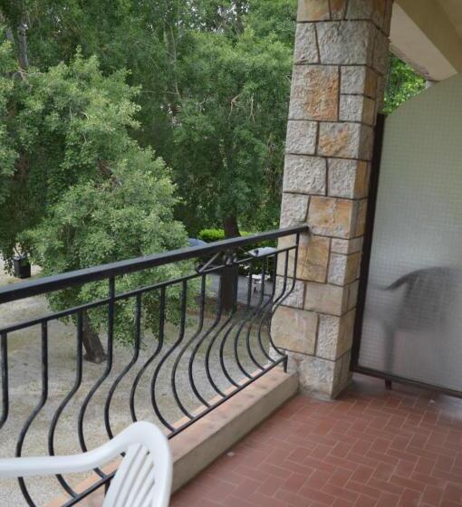 חדר סטנדרט עם מרפסת, La Vigneraie