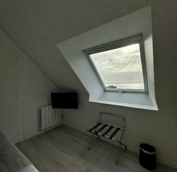 스탠다드 룸 바다 전망, Hôtel Restaurant Le Mur Du Roy