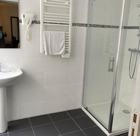 Семейный Номер, Le Saint Patrice