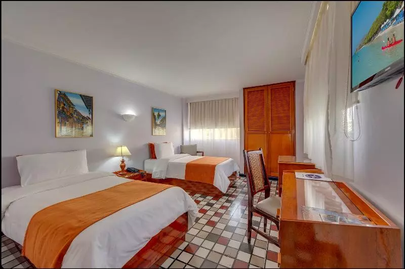 デラックストリプルルーム, K T Beach Resort