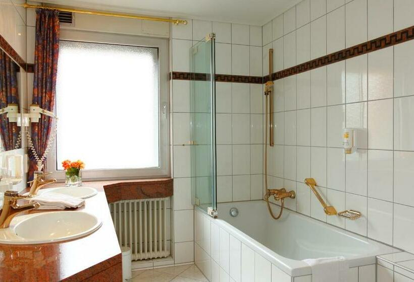 חדר סטנדרט, Kammerer