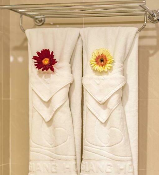 سوییت, Lam Giang