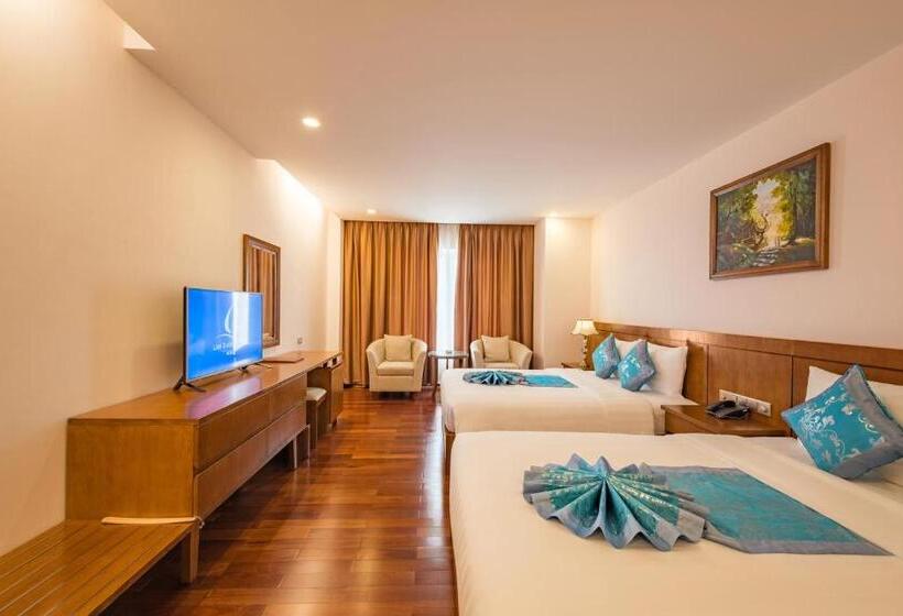 اتاق خانوادگی, Lam Giang