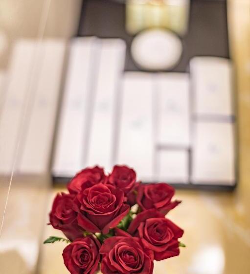 اتاق خانوادگی, Lam Giang