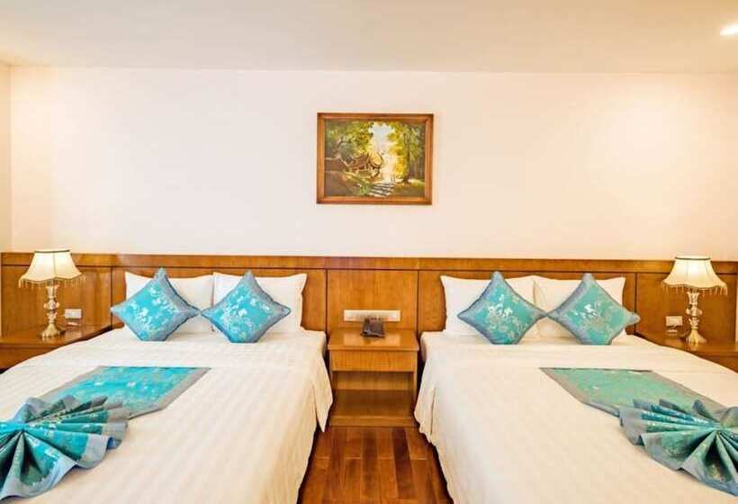 اتاق خانوادگی, Lam Giang