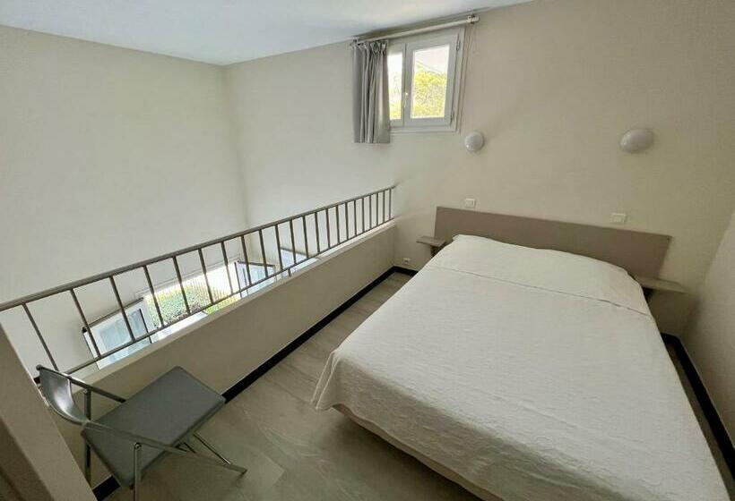 اتاق استاندارد, L'etape