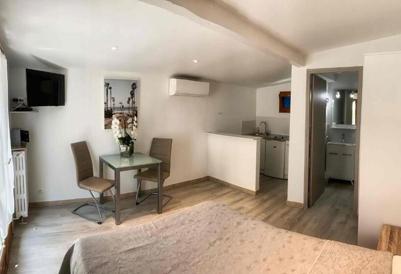 اتاق استاندارد با چشمانداز باغ, L'etape