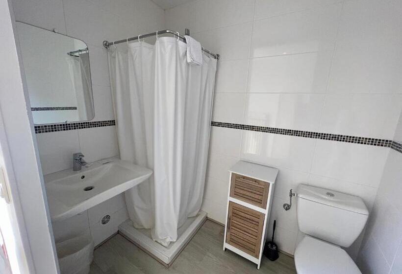 اتاق اکونومی, L'etape