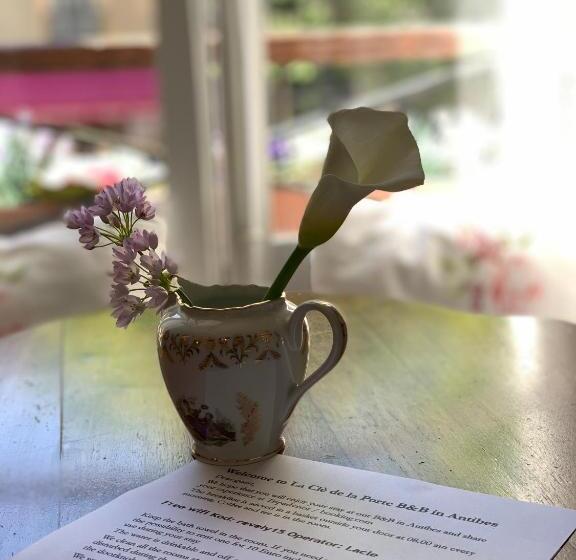 침실 2개 스위트, La Clé De La Porte B&b