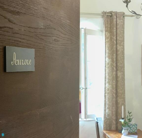 침실 2개 스위트, La Clé De La Porte B&b