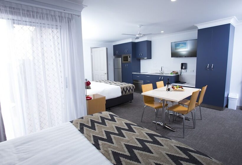 سوییت خانوادگی, Altitude Motel Apartments