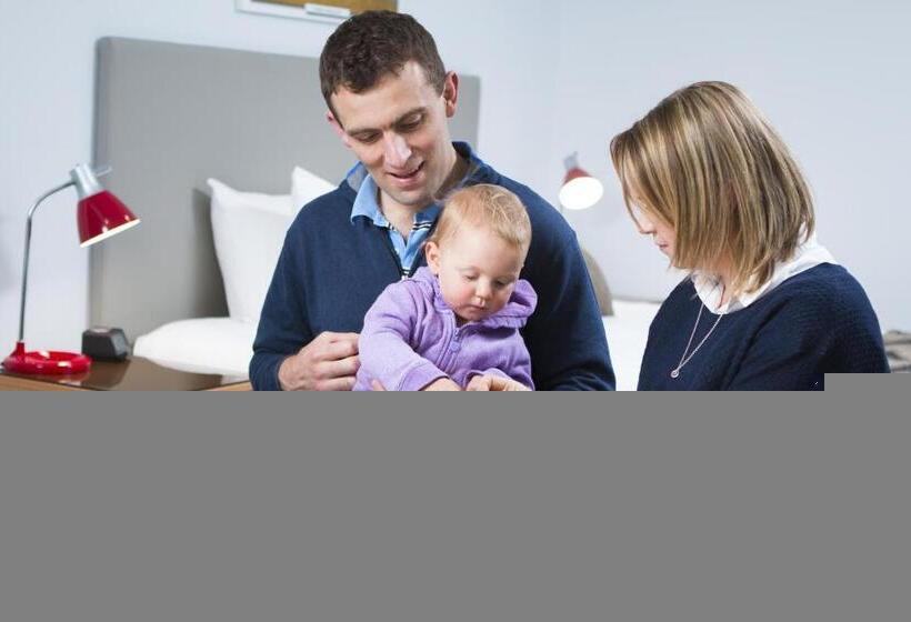 سوییت خانوادگی, Altitude Motel Apartments