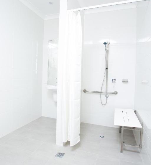 استودیوی استاندارد, Altitude Motel Apartments