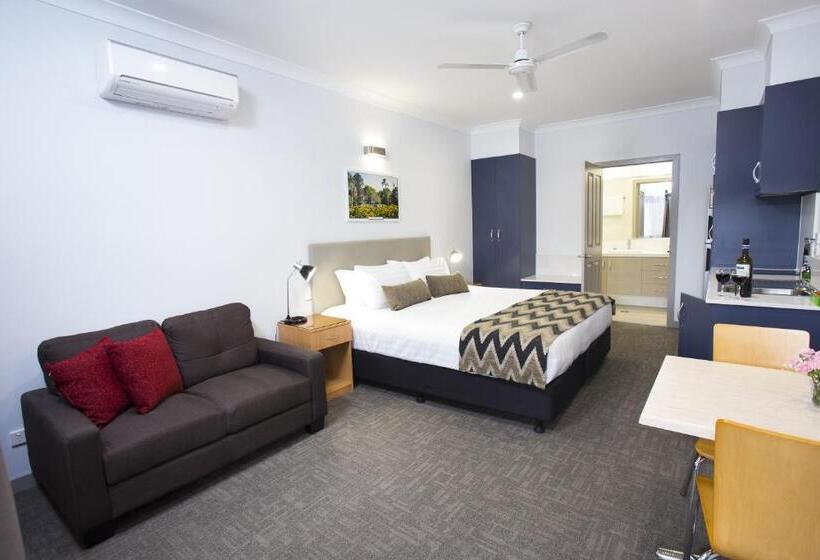 اتاق سوپریور با تخت بزرگ, Altitude Motel Apartments