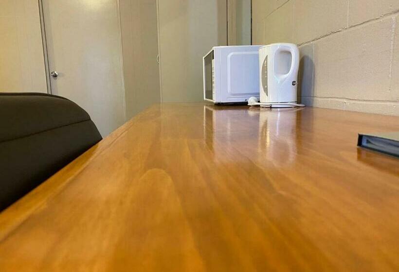 سوئیت 2 خوابه, Apollo Motel Parkes