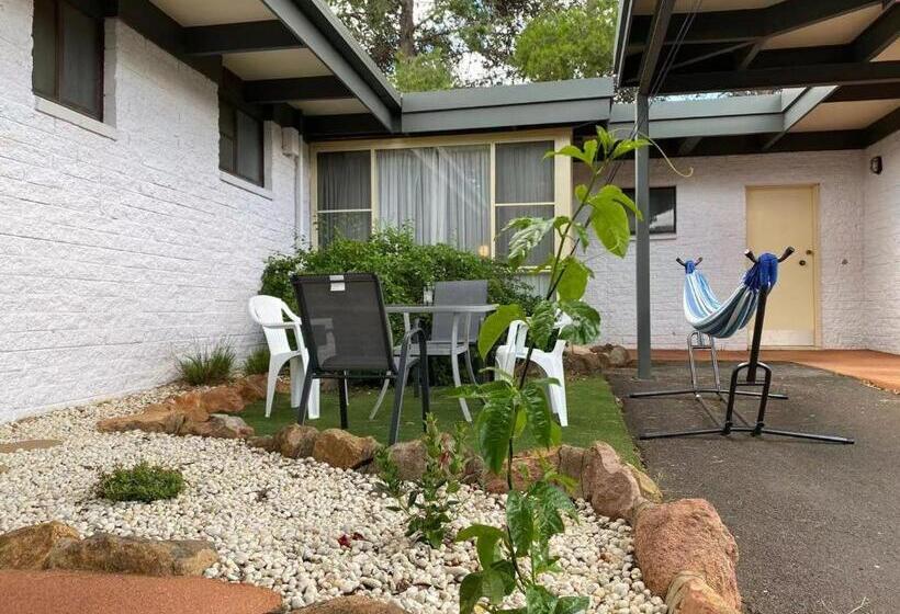اتاق سوپریور خانوادگی, Apollo Motel Parkes