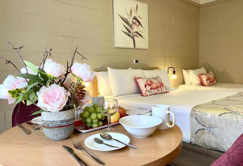 اتاق لوکس سه تخته, Apollo Motel Parkes