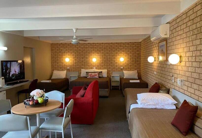 수피리어 패밀리 룸, Apollo Motel Parkes