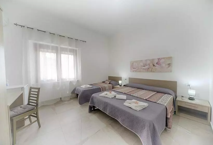 اتاق راحتی سه تخته, Casa Lucia