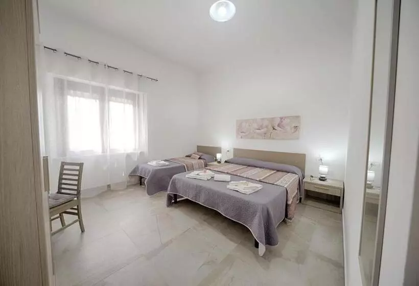 اتاق راحتی سه تخته, Casa Lucia