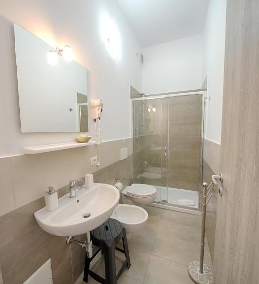 コンフォートトリプルルーム, Casa Lucia