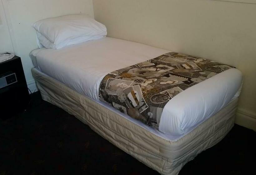 スタンダードルーム, Whakatane