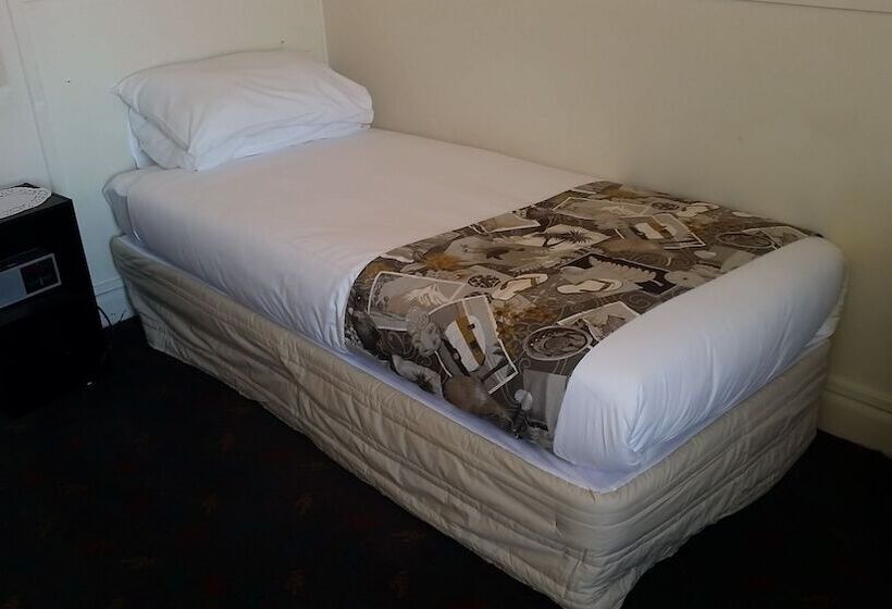 スタンダードルーム, Whakatane