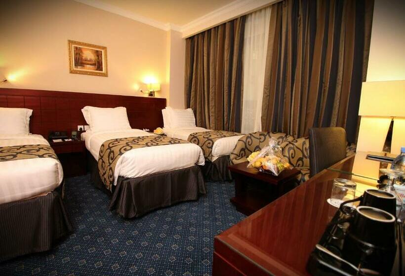 Номер Стандарт Трехместный, Al Aqeeq Al Rawda Hotel By Sedra International