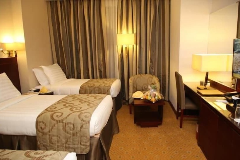 Номер Стандарт Трехместный, Al Aqeeq Al Rawda Hotel By Sedra International