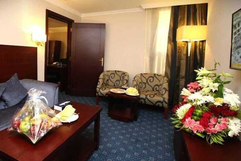 סוויטת ג'וניור, Al Aqeeq Al Rawda Hotel By Sedra International